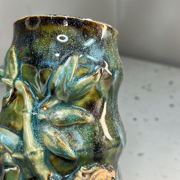 Beautiful Naturecore Froggy Frogs Ceramic Pottery Glazed Vase/Holder - Picture 7 of 12